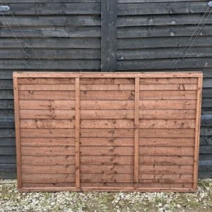 4ft x 6ft lap fence panel rear view in yard