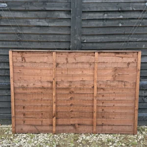 6ft x 4ft lap fence panel rear view in yard