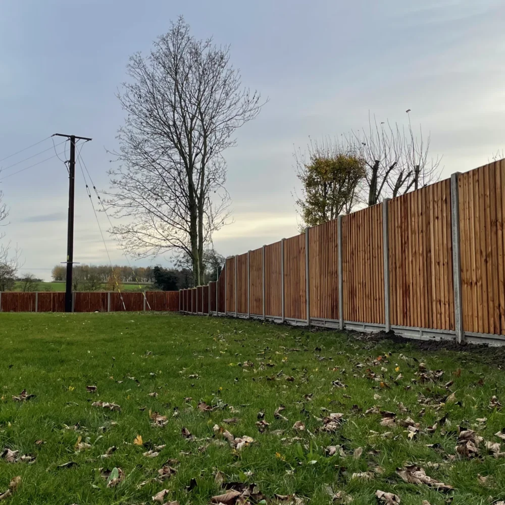 6ft closeboard fencing on concrete fence posts